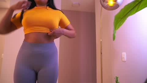 Follow me on instagram and twitter as correaktnees online show from April 4, 2026, 7:28 am