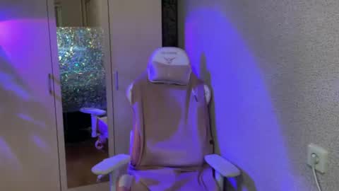   naked in pvt show 100 tk online show from March 4, 2026, 4:57 pm