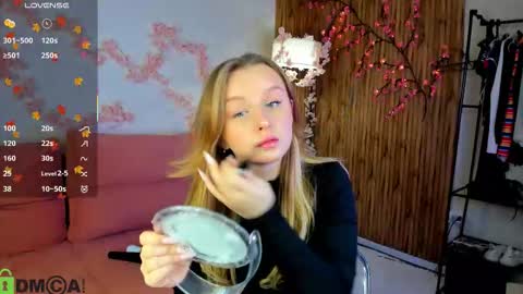 Katrina Bail online show from November 3, 2025, 1:08 am