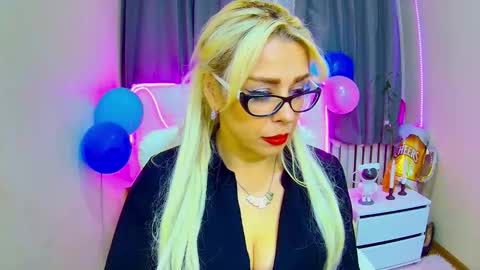 katrinacharm online show from September 22, 2025, 6:15 am