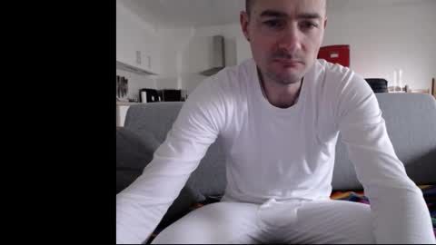 Snapshot of katsufr chatting on January 19, 2025, 8:18 am demyx online show from January 19, 2025, 8:18 am