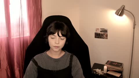 katsuro online show from December 19, 2024, 9:38 pm