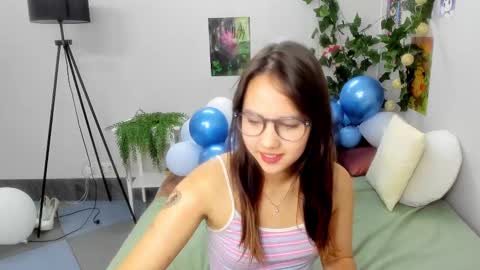 Kate online show from February 26, 2025, 12:36 pm