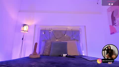 katte_hood_ online show from September 30, 2025, 5:12 am