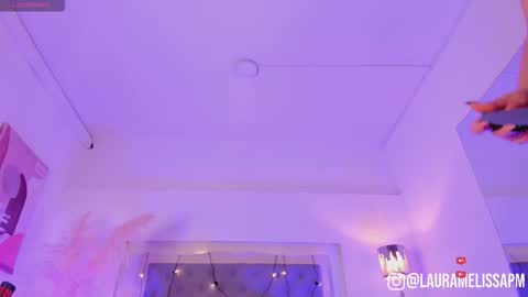 katte_hood_ online show from October 14, 2025, 5:52 am