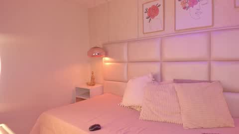 katte_winslet_ online show from December 15, 2025, 2:32 pm