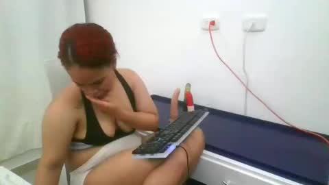 katticloos online show from February 14, 2025, 7:07 am