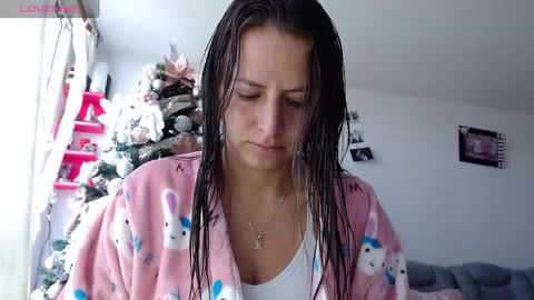 Snapshot of kattie_love chatting on January 16, 2025, 1:25 pm kattie online show from January 16, 2025, 1:25 pm