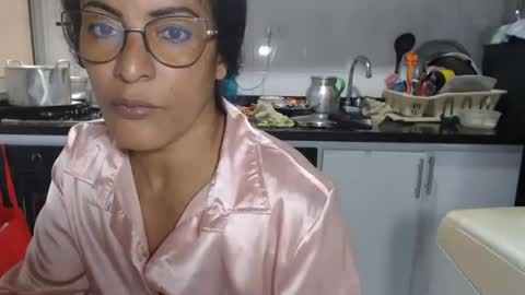 KattleyaGrey online show from September 30, 2025, 7:52 pm