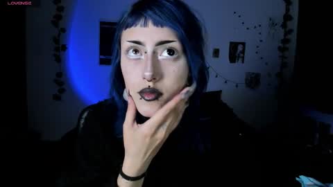 kattx   independent model online show from December 2, 2025, 5:46 am