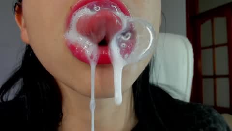 Katty online show from January 11, 2025, 8:32 pm