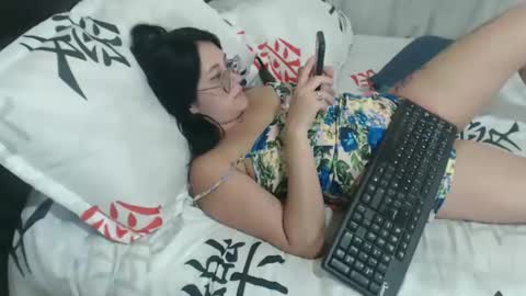 Snapshot of katy_bello chatting on February 15, 2025, 9:15 pm katy online show from February 15, 2025, 9:15 pm