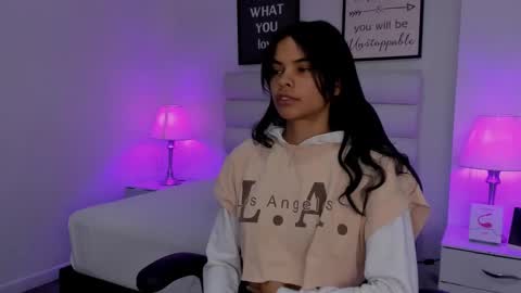 katy_contreras online show from February 11, 2025, 10:59 am
