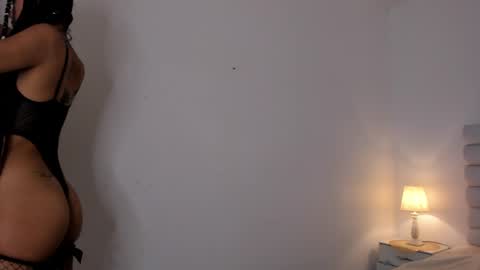 katy_contreras online show from April 1, 2026, 1:41 pm