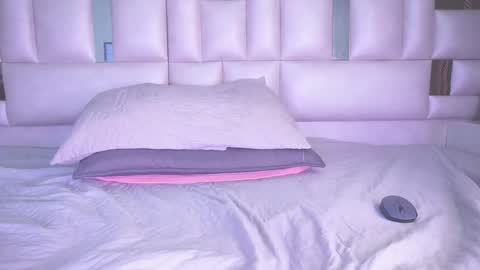 Katy online show from March 4, 2025, 3:59 pm