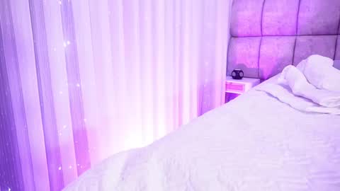 Katy online show from November 20, 2025, 12:05 pm