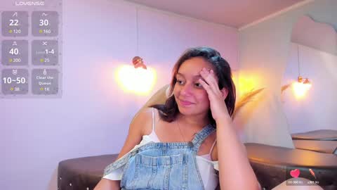Snapshot of katy_sweet19 chatting on January 20, 2025, 10:15 pm Katy online show from January 20, 2025, 10:15 pm