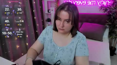 Kate online show from October 2, 2025, 3:13 am