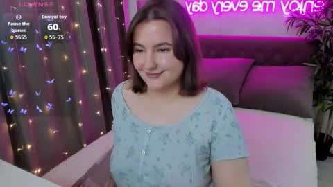 Kate online show from October 4, 2025, 4:21 am