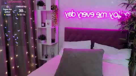 Kate online show from February 22, 2026, 4:46 am