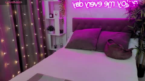 Kate online show from April 2, 2026, 4:32 am