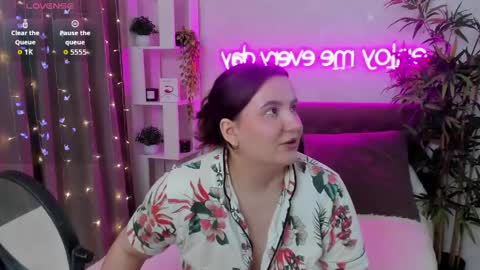 Kate online show from April 23, 2026, 12:29 pm