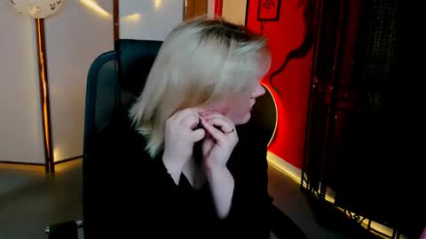 Katy online show from April 28, 2026, 5:34 am