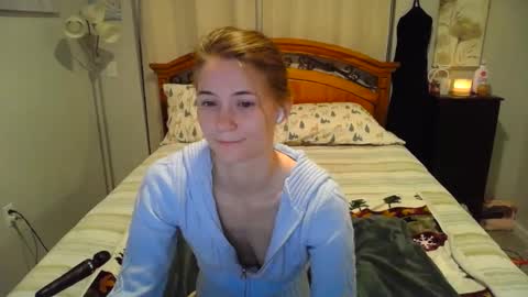 Snapshot of katynowhere chatting on January 7, 2025, 5:22 am Katy online show from January 7, 2025, 5:22 am