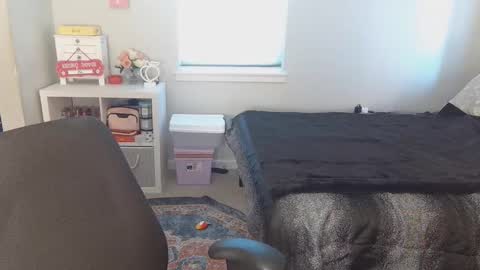 Katy online show from January 6, 2026, 6:11 pm