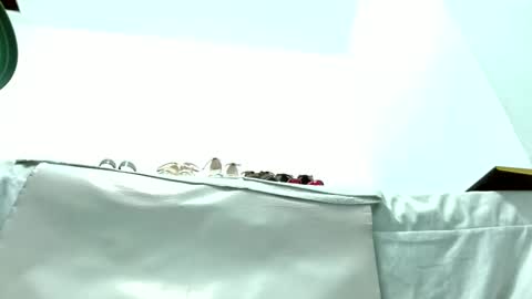 Katy online show from February 20, 2025, 9:00 am