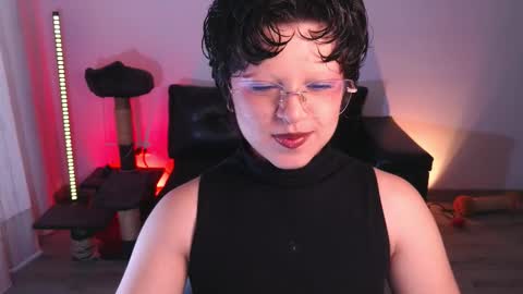 katyxxx_043 online show from October 17, 2025, 7:05 pm