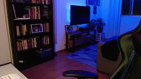 Nico M online show from November 3, 2025, 2:57 am