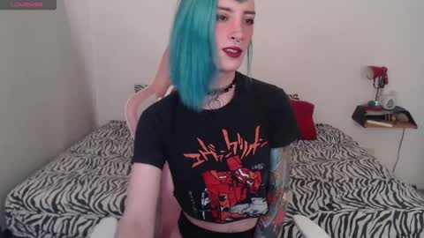 luna   online show from February 21, 2025, 4:07 am