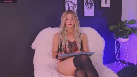 Snapshot of kayalstone chatting on February 16, 2025, 7:27 pm Cattleya stone online show from February 16, 2025, 7:27 pm