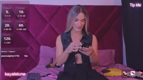 Snapshot of kayalstone chatting on February 14, 2026, 5:26 am Cattleya stone online show from February 14, 2026, 5:26 am