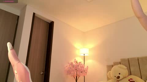 Kayla  online show from September 10, 2025, 11:38 pm