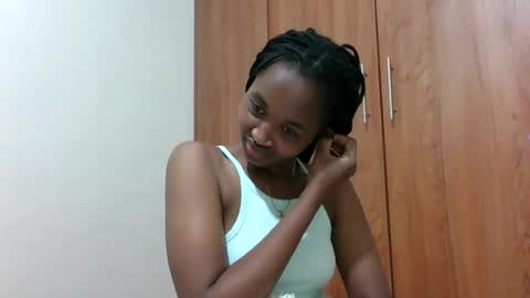 kaylar online show from June 7, 2026, 2:48 am