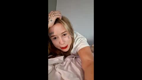 kaylaromero676 online show from December 4, 2025, 7:22 pm