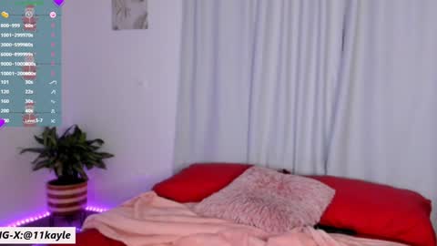 INSTAGRAM AND TW 11kayle online show from January 11, 2025, 12:22 am