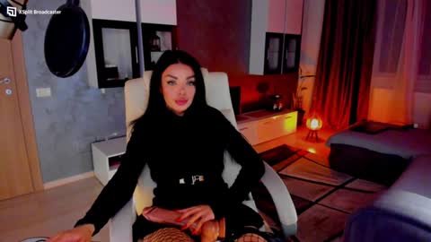 kaylee online show from December 19, 2024, 7:18 pm