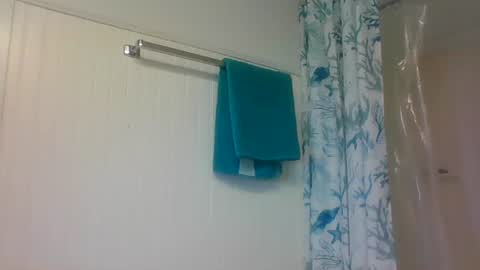 kaylee kakes online show from October 11, 2025, 8:29 pm