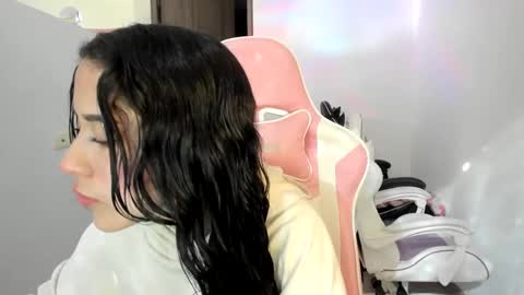 kaylie online show from September 15, 2025, 8:42 pm