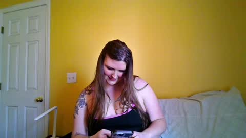Snapshot of kaytiebird96 chatting on March 30, 2026, 7:37 pm Katie Bird online show from March 30, 2026, 7:37 pm