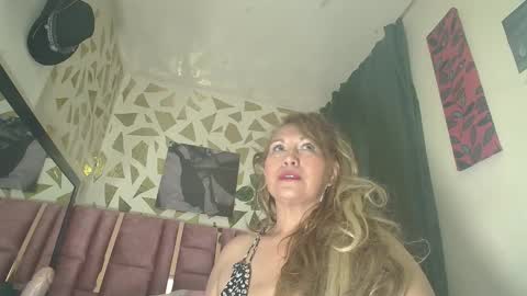 Snapshot of kazsandrah chatting on September 14, 2025, 5:23 pm KAZSANDRAH online show from September 14, 2025, 5:23 pm