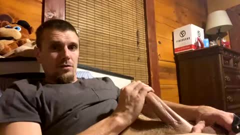 Snapshot of kcdowdy90 chatting on December 3, 2024, 2:14 am rowdy6969 online show from December 3, 2024, 2:14 am