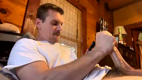 Snapshot of kcdowdy90 chatting on December 28, 2024, 2:32 pm rowdy6969 online show from December 28, 2024, 2:32 pm