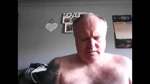 kdus4444 online show from September 15, 2025, 1:00 pm