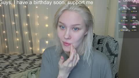 Seb Polly Roxy Jonny online show from February 5, 2025, 1:54 pm