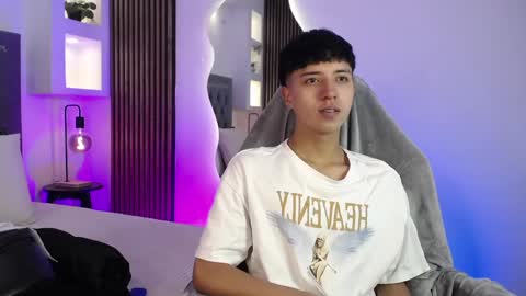 nico online show from April 12, 2026, 12:43 pm