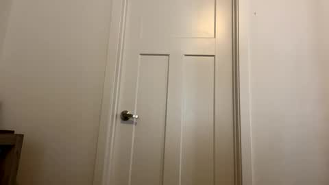 keepquietj online show from February 18, 2025, 11:52 pm